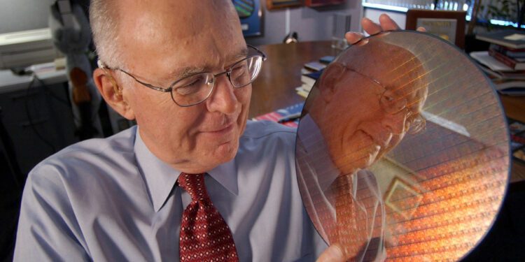 A photo of Gordon Moore at Intel who died at the age of 94