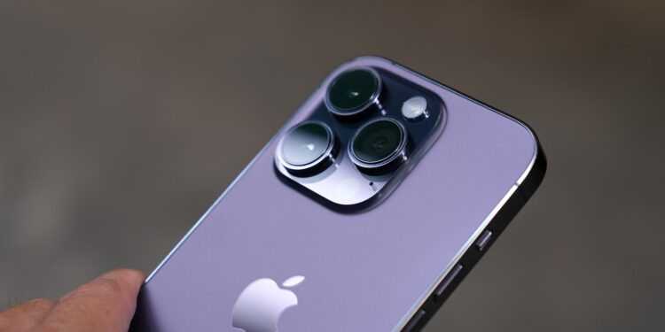 Purple iPhone 14 Pro Max rear cameras